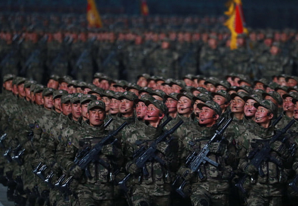 북한이 김일성 생일인 태양절에 맞춰 대대적인 열병식 준비를 하는 것으로 나타났다. 사진=시사주간 DB