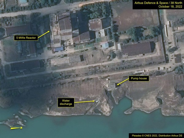 미국의 북한 전문매체 38노스는 북한이 영변 핵시설을 지속적으로 운영하고 있다며 위성사진을 제시했다. 사진=38노스