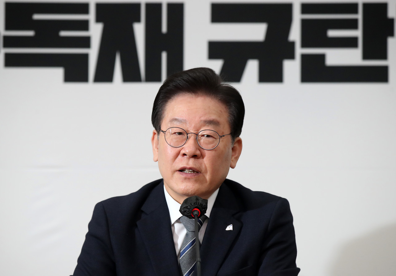 이재명 더불어민주당 대표가 22일 오전 서울 여의도 국회에서 열린 최고위원회의에서 발언하고 있다. 사진=뉴시스