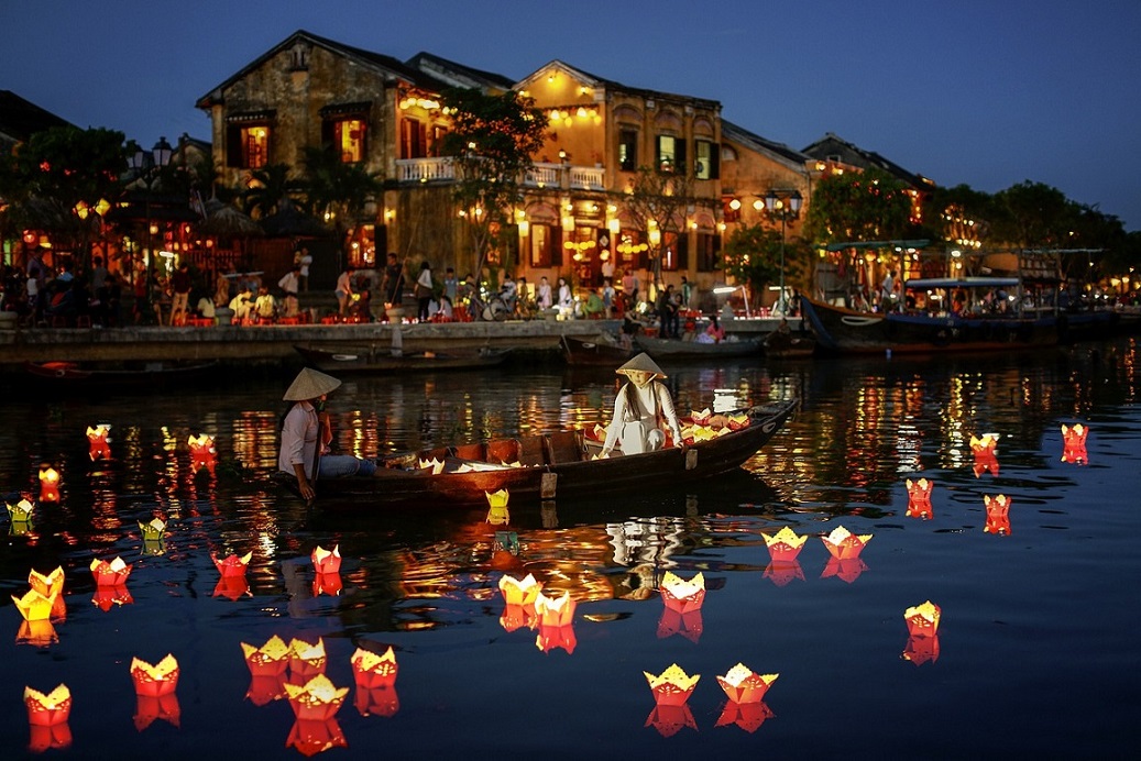 베트남 호이안 등불 축제