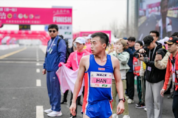 북한 남자 마라톤 한일룡 선수. 사진=웨이보